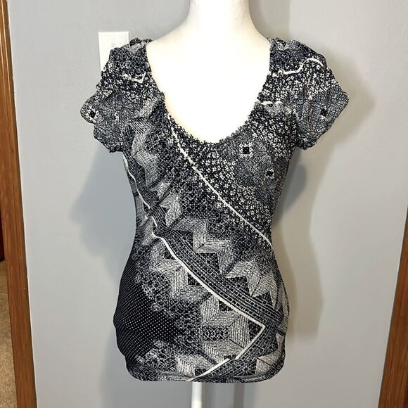 Deletta Anthropologie Delan cap sleeve v-neck boho peasant top size s BIN G - Picture 1 of 7